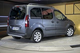 Peugeot Partner   TEPEE Adventure Edition 1.6 BlueHDi 73KW 