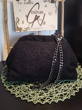 Bolso negro Strass con cierre rígido