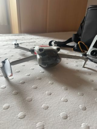 Dron DJI Mini 3 Fly More Combo