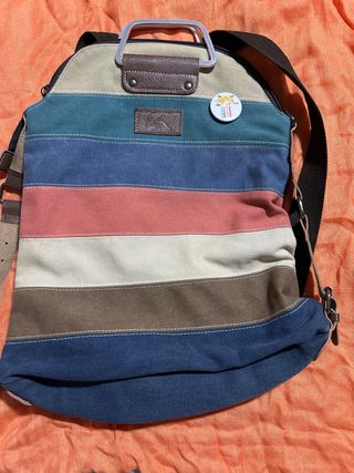 Mochila tela con bolsillo antirrobo