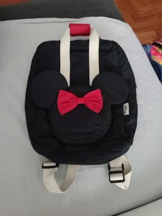 Mochila Disney Minnie Negra y Roja