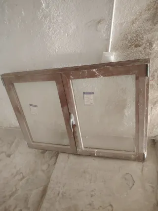 Ventana PVC climalit 82,5x56,5
