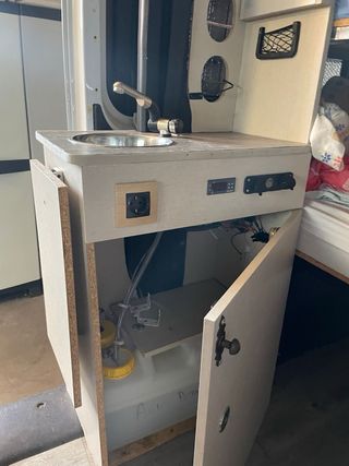 Kit  de Muebles y asientos para furgoneta camper