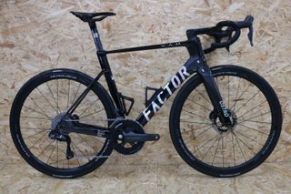 Bicicleta Factor Ostro 2.0 Ultegra Di2