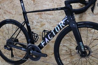 Bicicleta Factor Ostro 2.0 Ultegra Di2