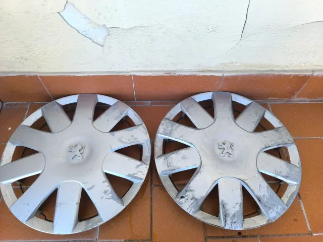 Set 2 copricerchi originali Peugeot
