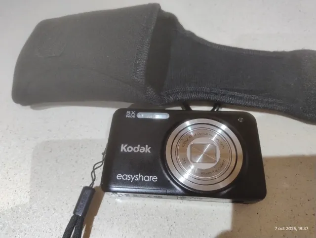 Cámara Kodak Easyshare 16MP Negra
