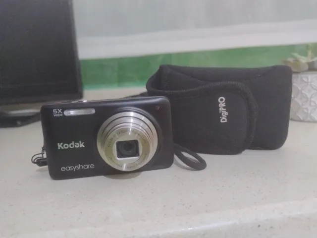 Cámara Kodak Easyshare 16MP Negra