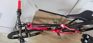 Bicicleta Giant Montaña Roja