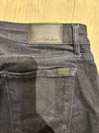 Tejanos Calvin Klein Jeans Talla 38