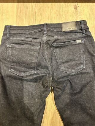 Tejanos Calvin Klein Jeans Talla 38