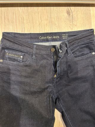 Tejanos Calvin Klein Jeans Talla 38