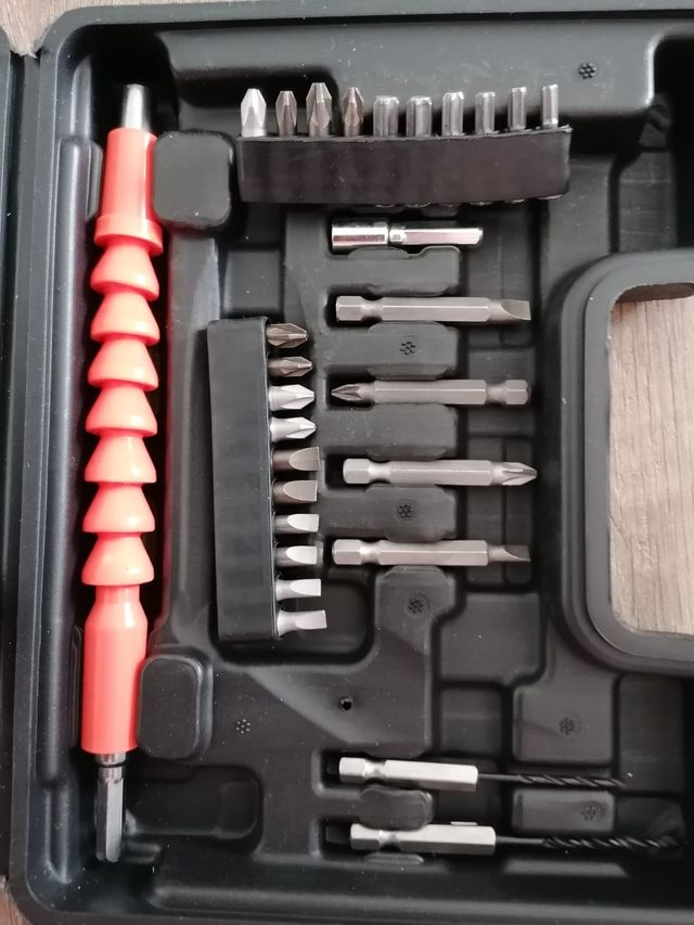 Destornillador Eléctrico con Maletín y Accesorios