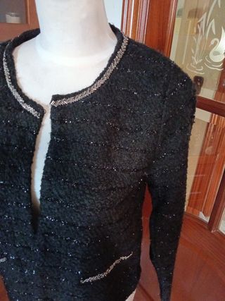 Chaqueta de entretiempo mujer negra y plateada