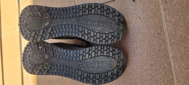 Deportivas con cuña por dentro gioseppo