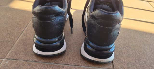 Deportivas con cuña por dentro gioseppo