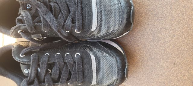 Deportivas con cuña por dentro gioseppo