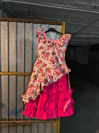 Traje de flamenca volantes rosa