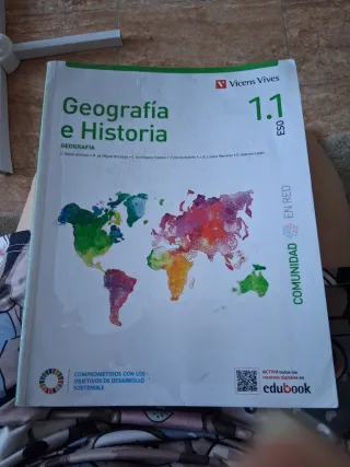 GEOGRAFIA E HISTORIA 1 (1.1-1.2)(COMUNIDAD EN RED)