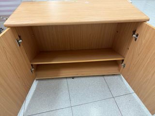 Armario bajo madera 