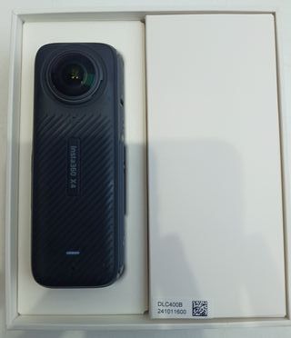 Insta360 X4 - Cámara de acción Impermeable 8K 360