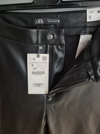 Pantalones Zara Tiro Alto Efecto Piel