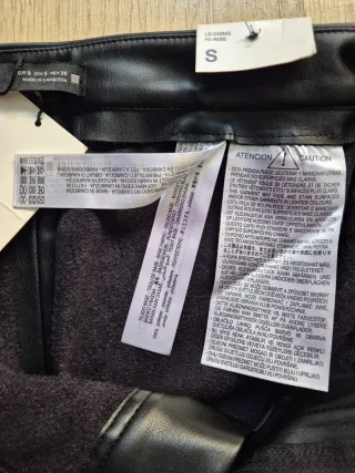 Pantalones Zara Tiro Alto Efecto Piel