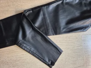 Pantalones Zara Tiro Alto Efecto Piel