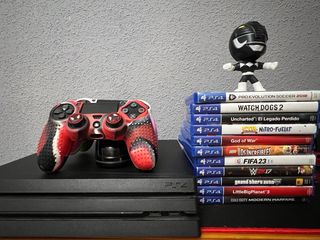 PS4 Pro 1TB + 3 Mandos + 11 Juegos