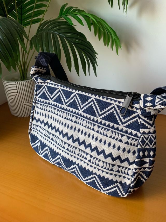 Bolso de lona étnico azul y blanco