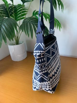 Bolso de lona étnico azul y blanco