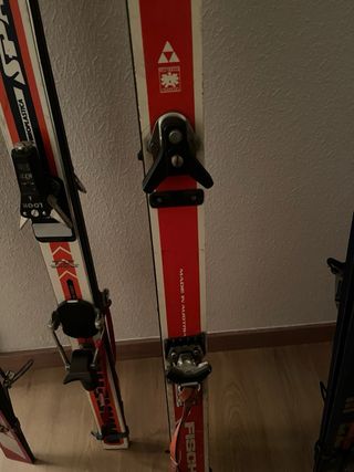 4 esquís made in Austria