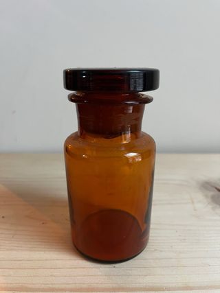 Bottiglia antica farmacia ambrata