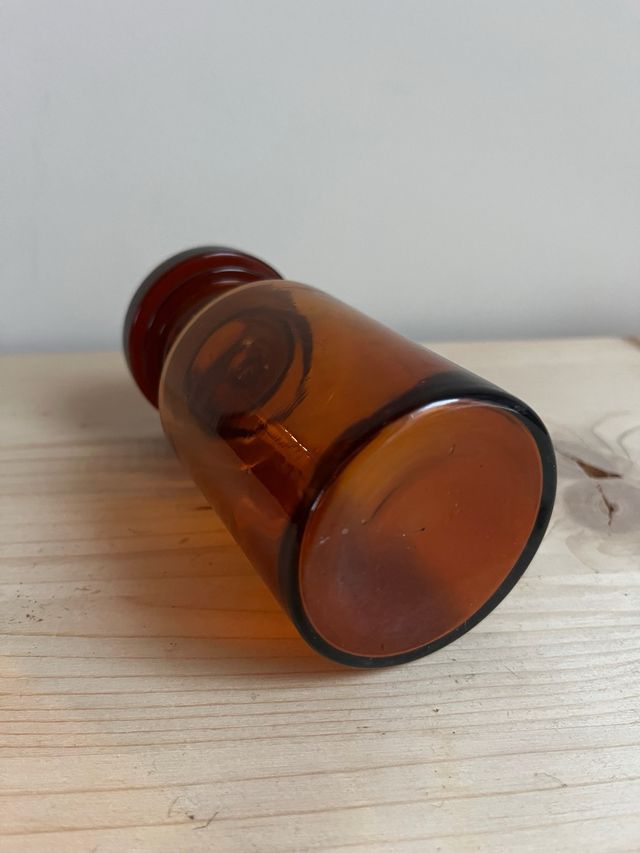 Bottiglia antica farmacia ambrata