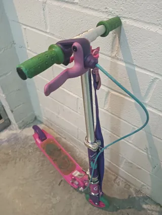 Patinete infantil rosa y morado