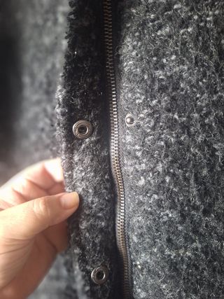 Abrigo jaspeado ONLY gris