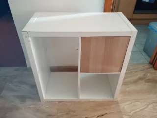 Estantería Kallax. Ikea. Incluye Puerta.