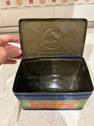 Caja antigua latón “El Gorrión”Enrique Fuster