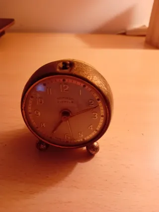 Reloj despertador antiguo GAYBIRD