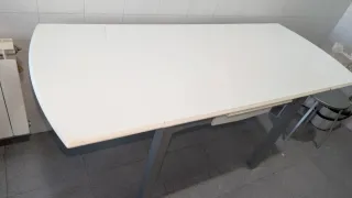Mesa extensible blanca