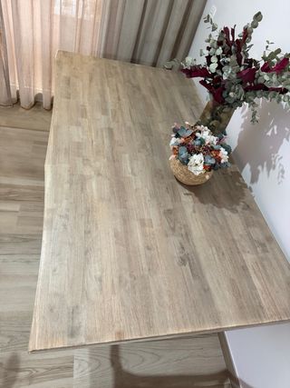 Mesa de comedor madera y metal