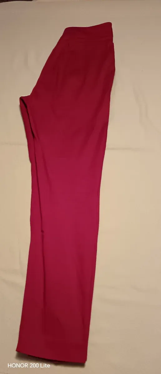 Pantaloni magenta eleganti