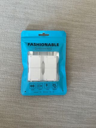 Adaptador Enchufe Europeo a Americano
