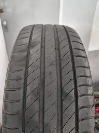 Llantas Chevrolet 16 5x105 con cubiertas Michelin 