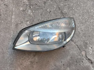 Faro Renault Scenic 2006