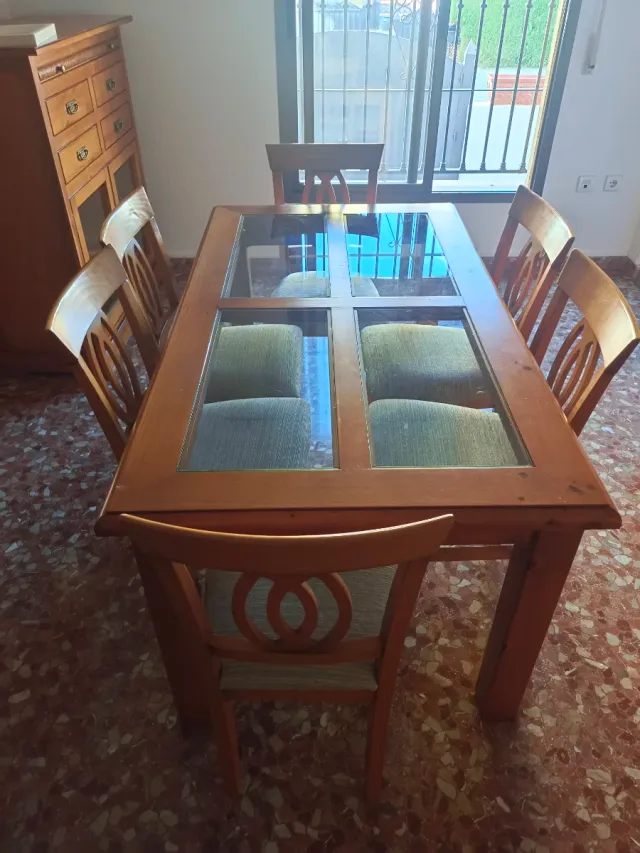Conjunto mesa comedor y 6 sillas madera
