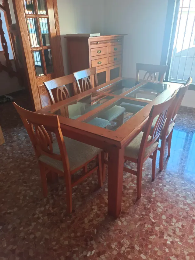 Conjunto mesa comedor y 6 sillas madera