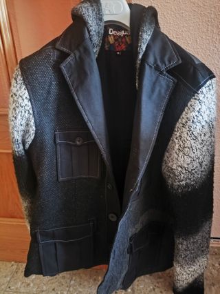 Chaqueta Desigual mangas punto