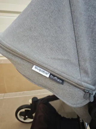 Cochecito Bugaboo búfalo con patinete