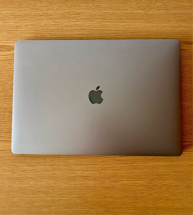 MacBook Pro 16'' 2019 512GB 16GB Intel i7